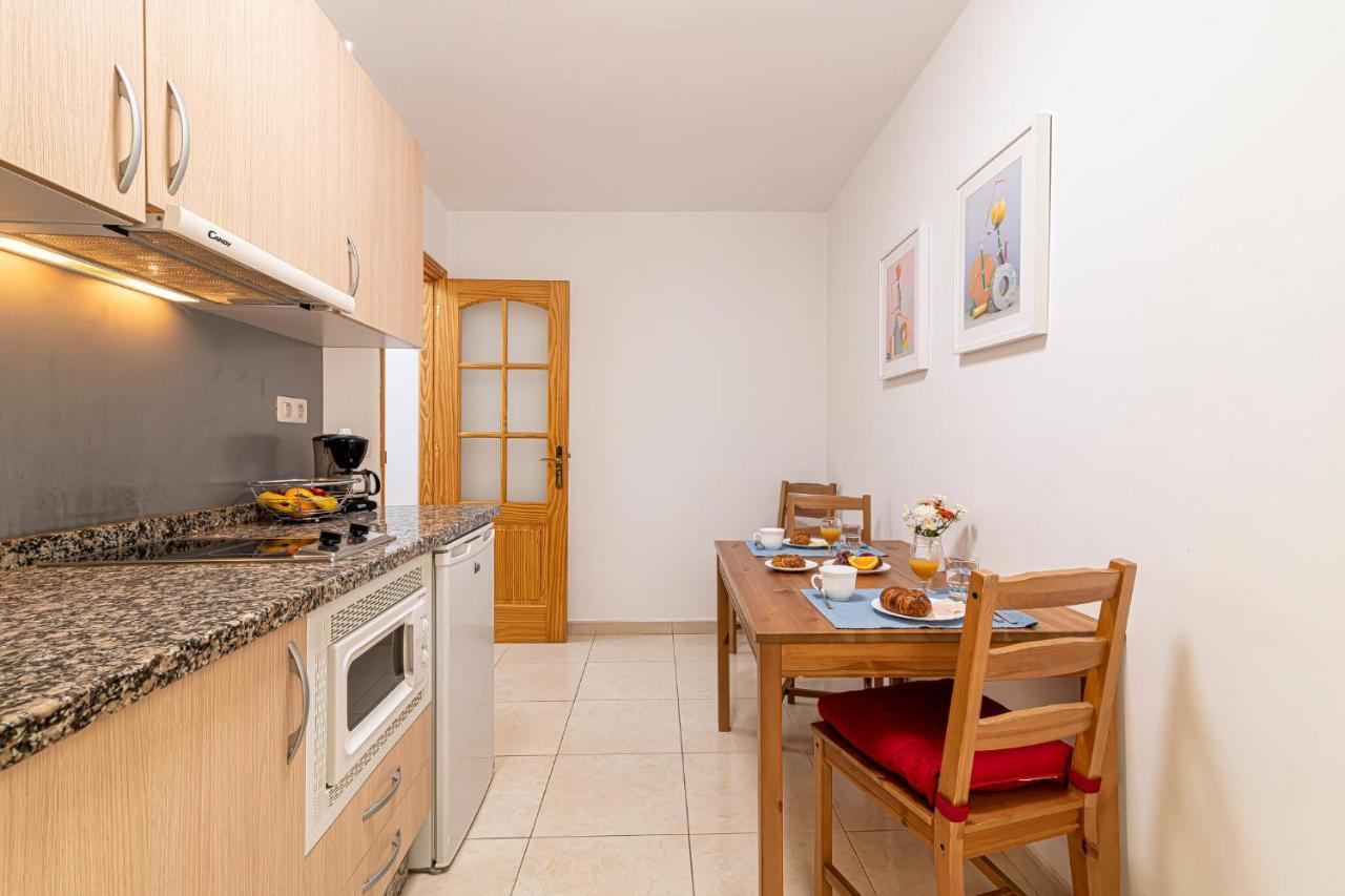 Apartamentos En El Centro De Los Cristianos Arona  Eksteriør billede