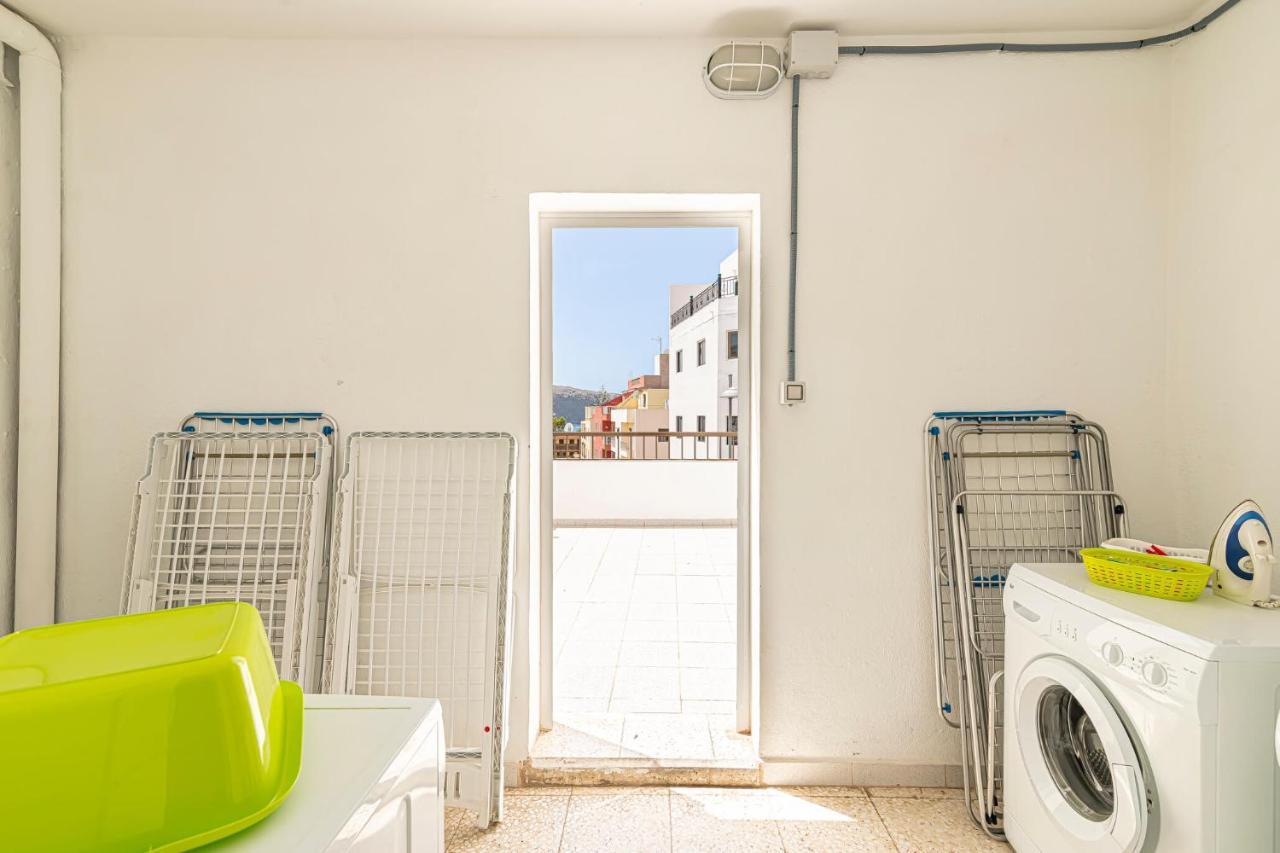 Apartamentos En El Centro De Los Cristianos Arona  Eksteriør billede